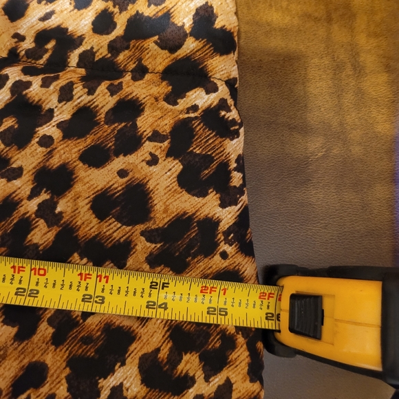 NWT Cato super lightweight animal print Vest. - Picture 4 of 8